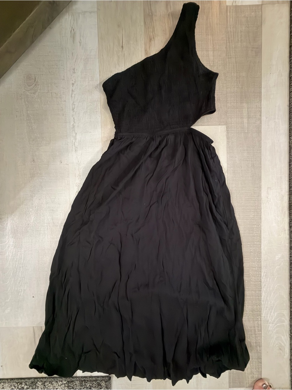 One-Shoulder Black Maxi Dress — Sleek Evening Style